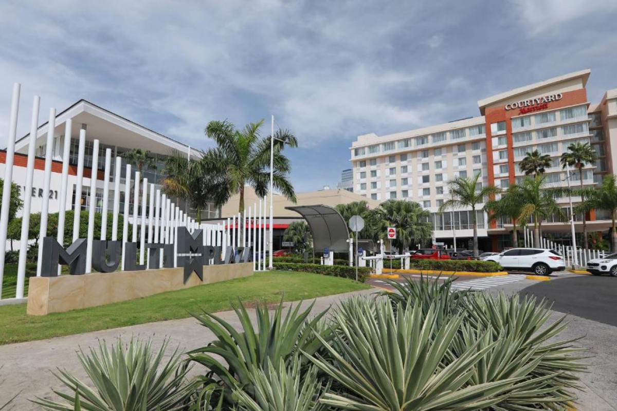 Courtyard by Marriott Panama Multiplaza Mall