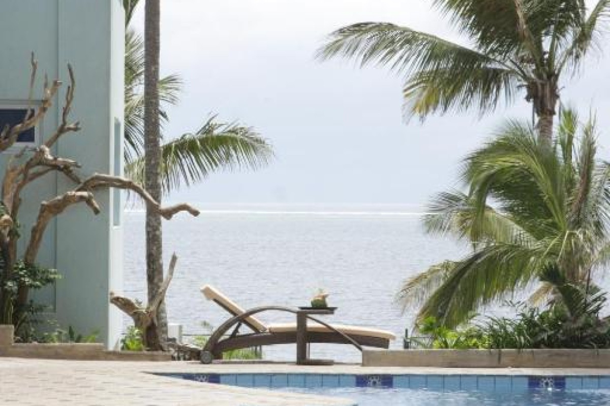 Cowrie Shell Beach Apartments