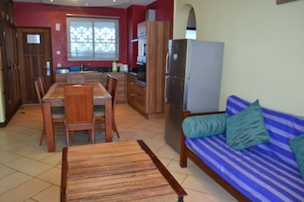 COWRIE SHELL BEACH APARTMENTS
