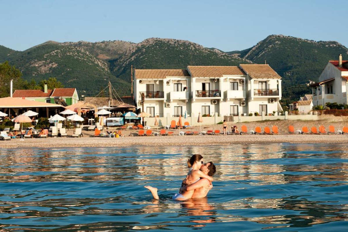 Cressida Seaside Apartments