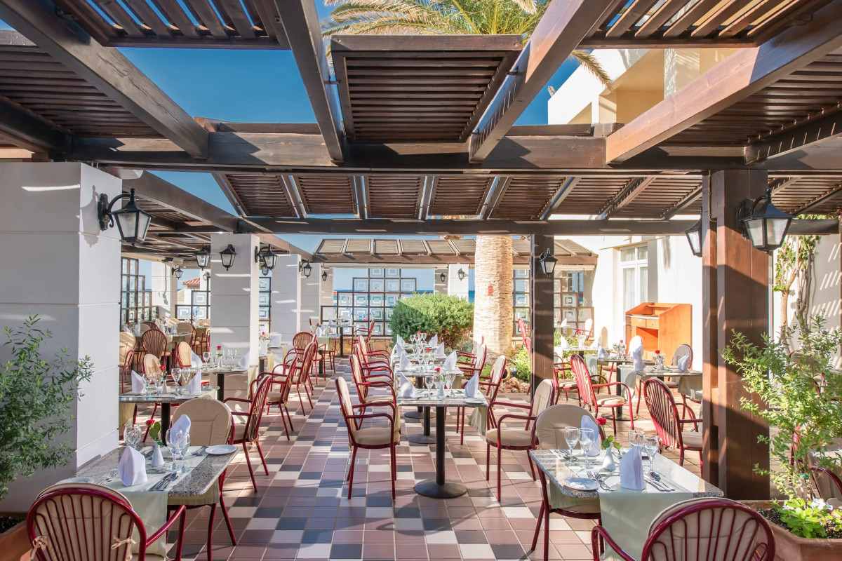 CRETA ROYAL HOTEL