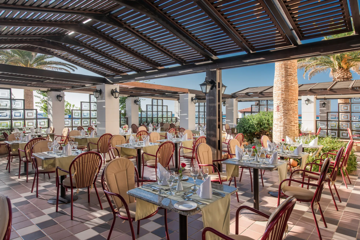 CRETA ROYAL HOTEL
