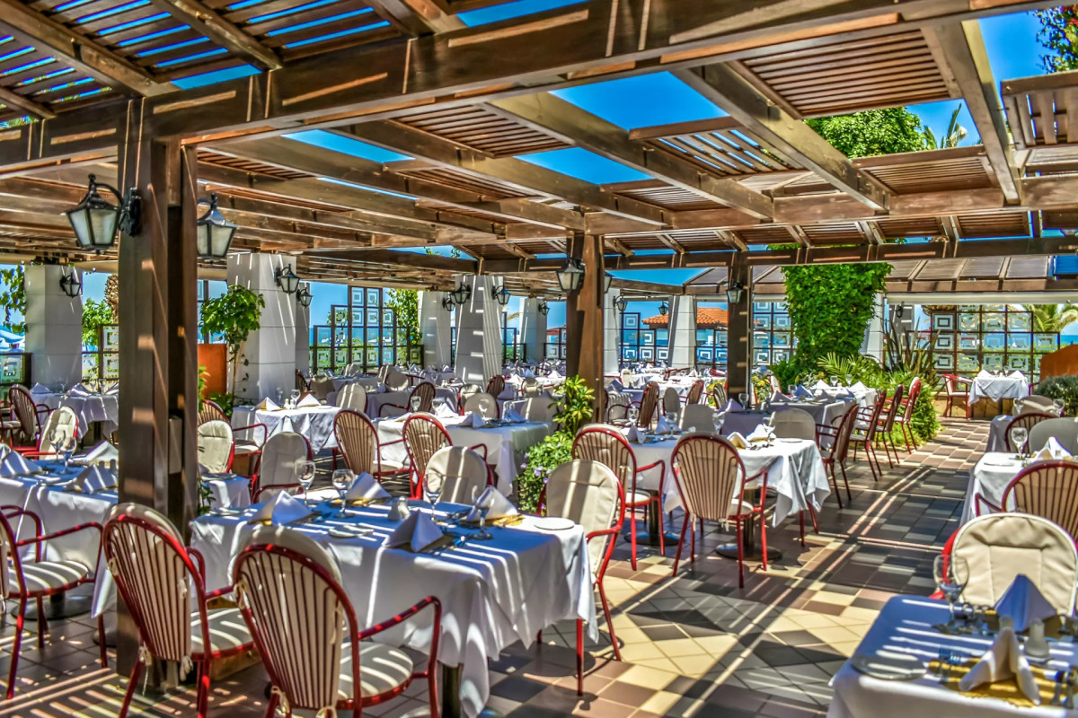 CRETA ROYAL HOTEL