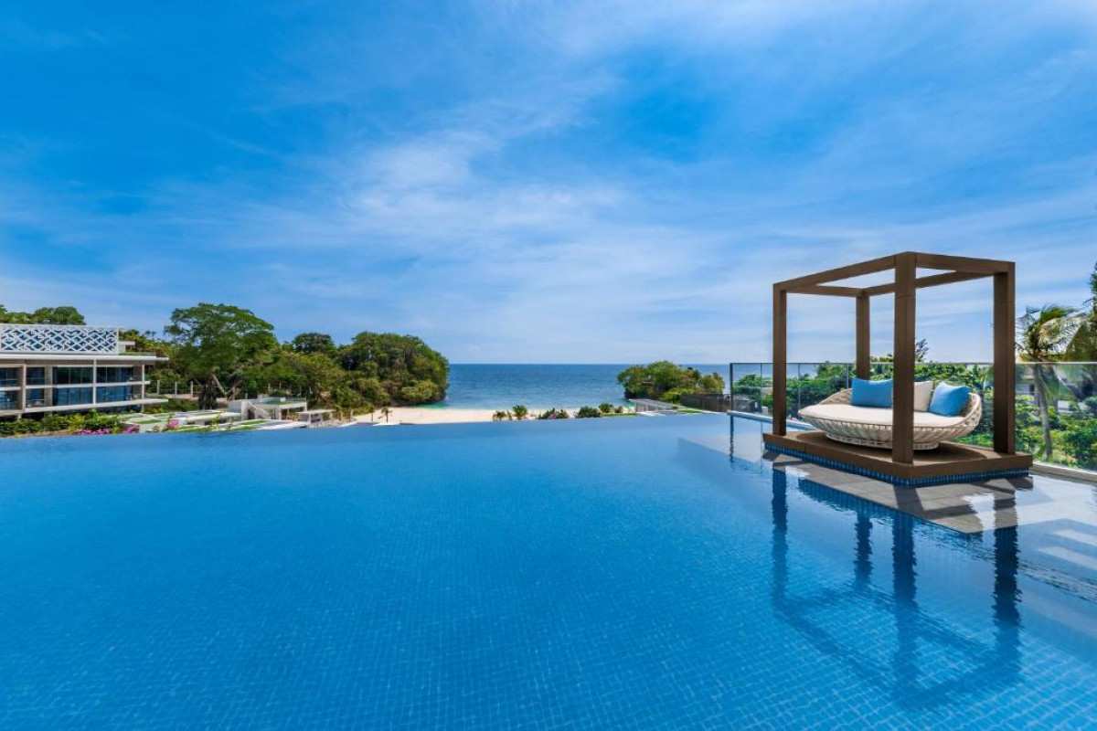 Crimson Resort and Spa Boracay
