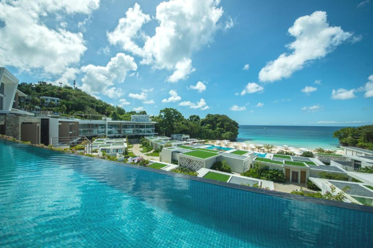 Crimson Resort and Spa Boracay