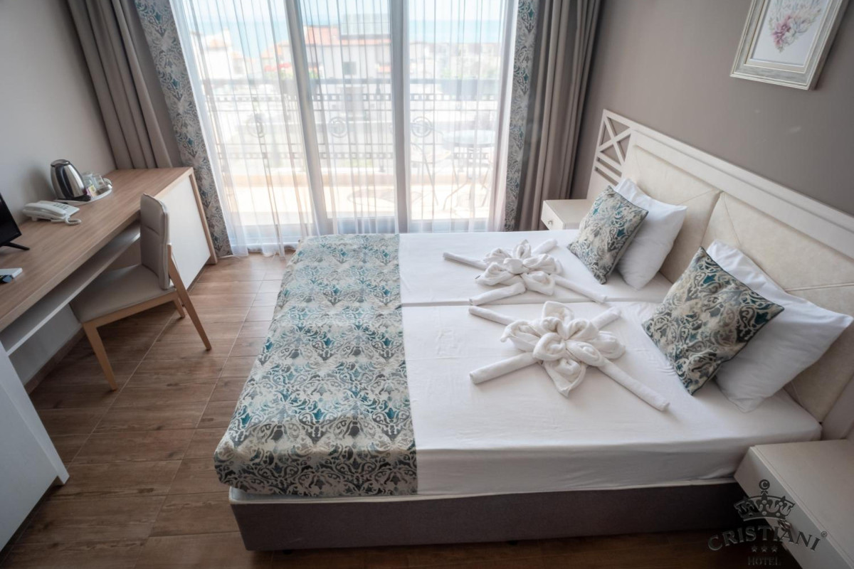 Hotel Cristiani