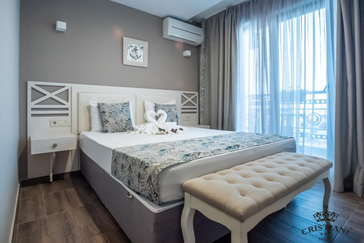 Hotel Cristiani
