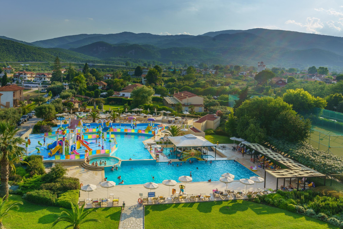 CRONWELL PLATAMON RESORT - PLATAMONAS