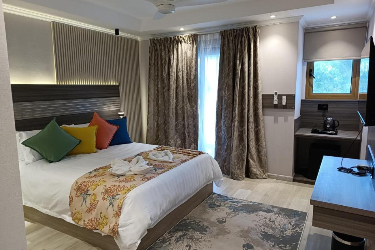 Crown Beach Hotel Seychelles