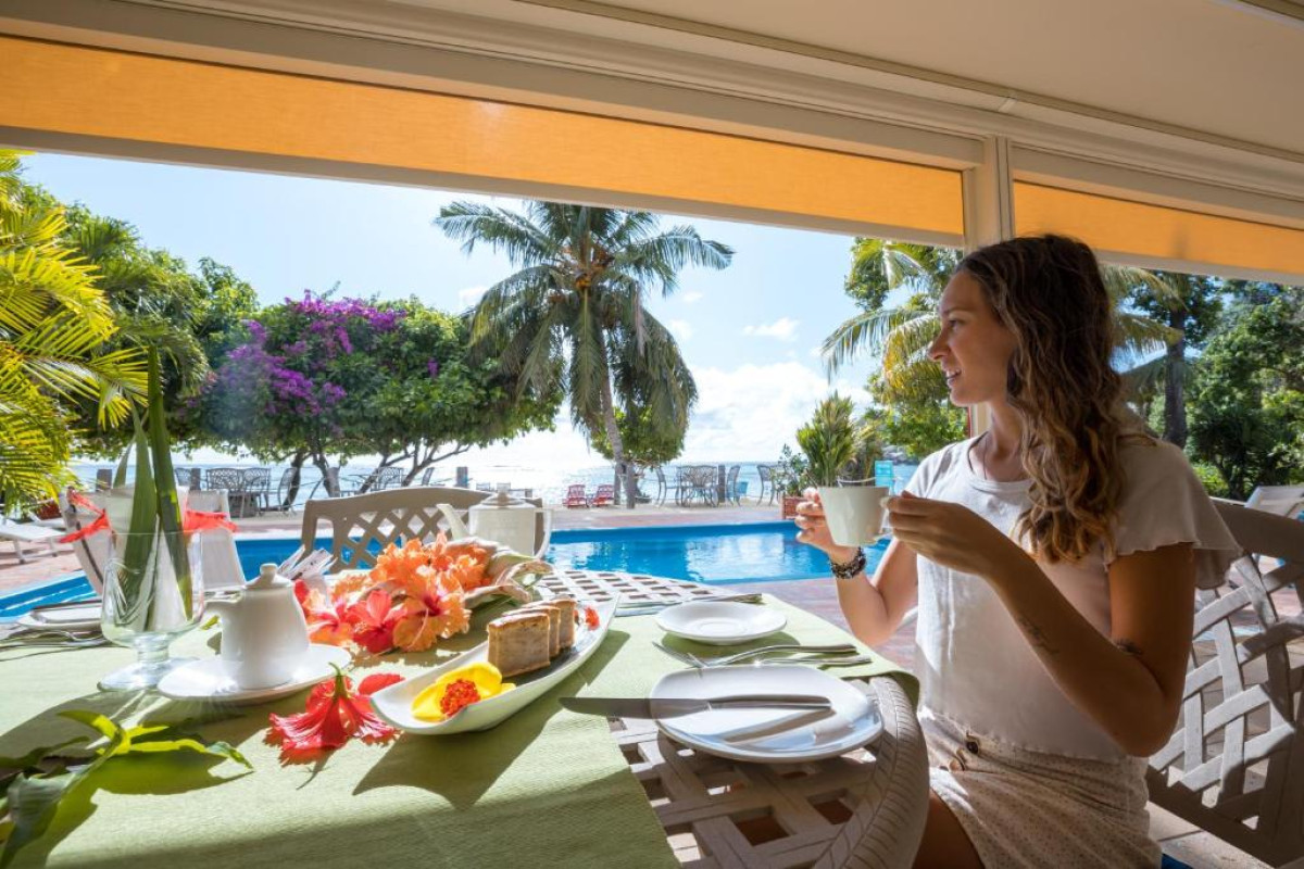 Crown Beach Hotel Seychelles