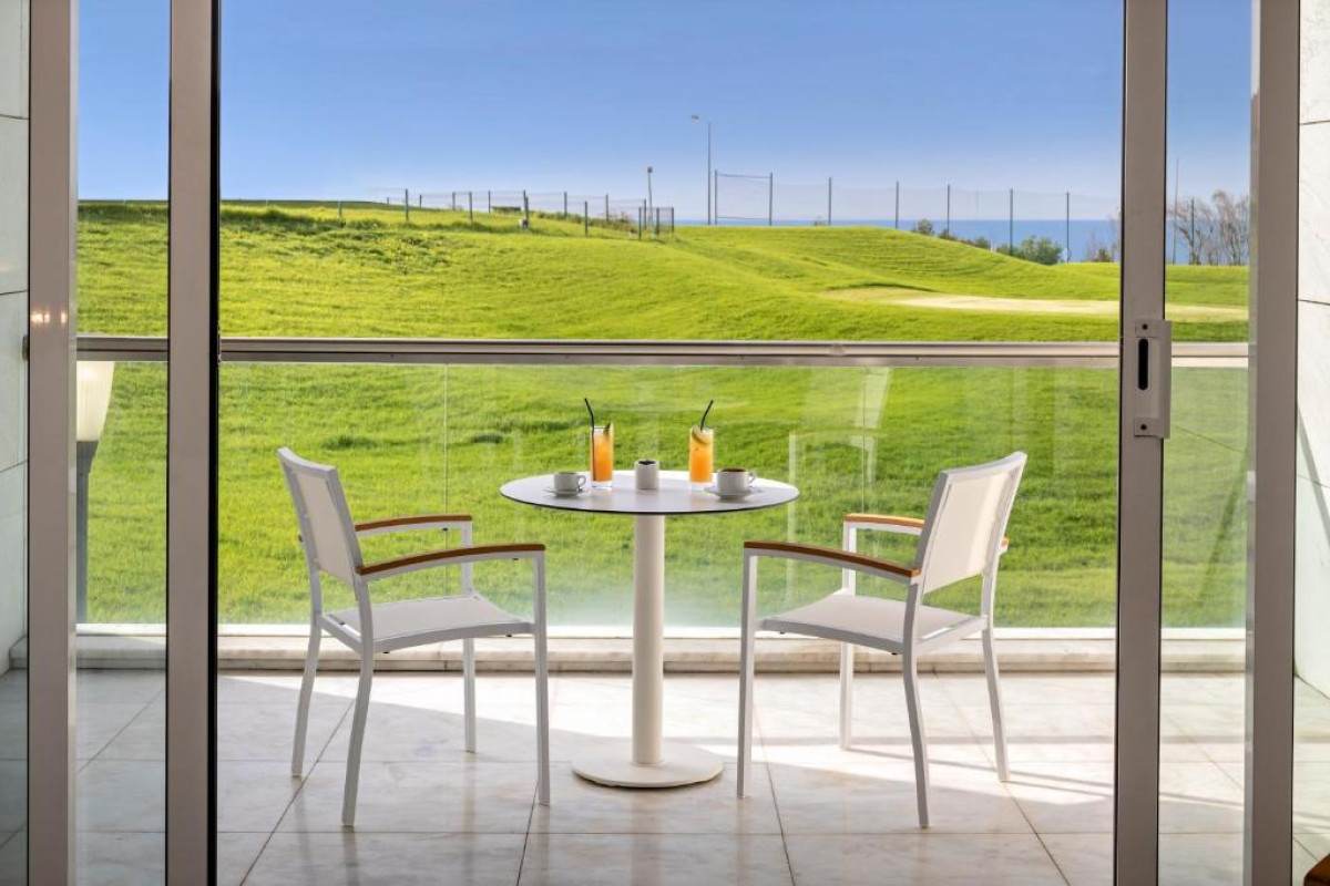 Crowne Plaza Caparica Lisbon, an IHG Hotel