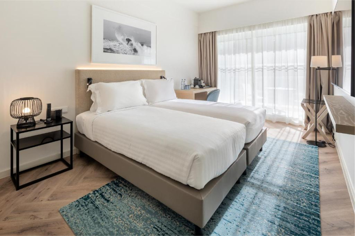 Crowne Plaza Caparica Lisbon, an IHG Hotel