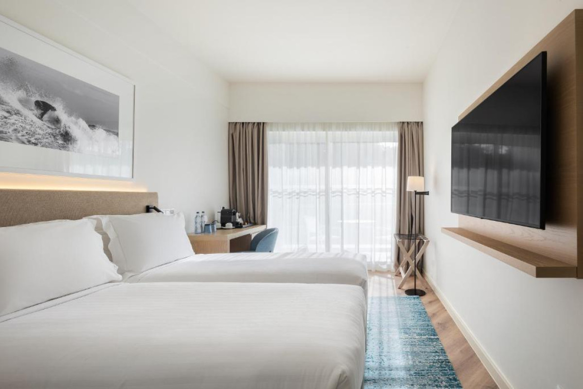 Crowne Plaza Caparica Lisbon, an IHG Hotel