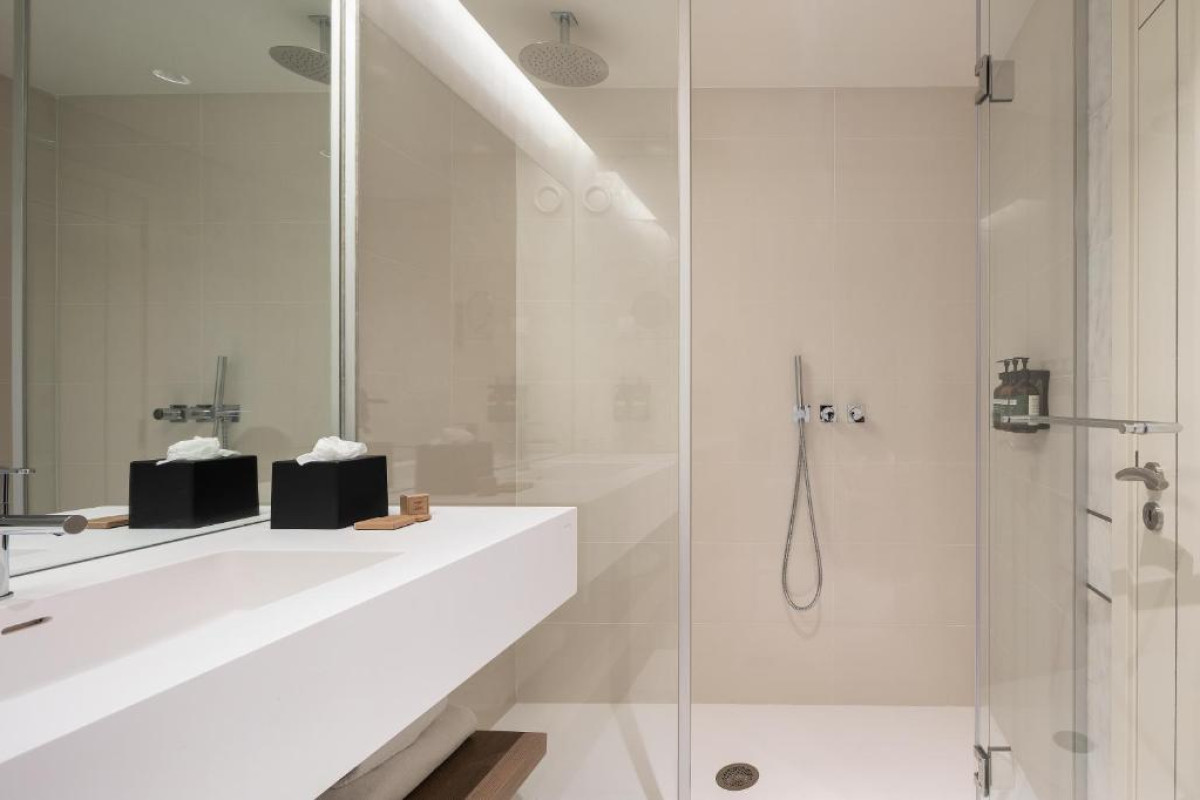 Crowne Plaza Caparica Lisbon, an IHG Hotel