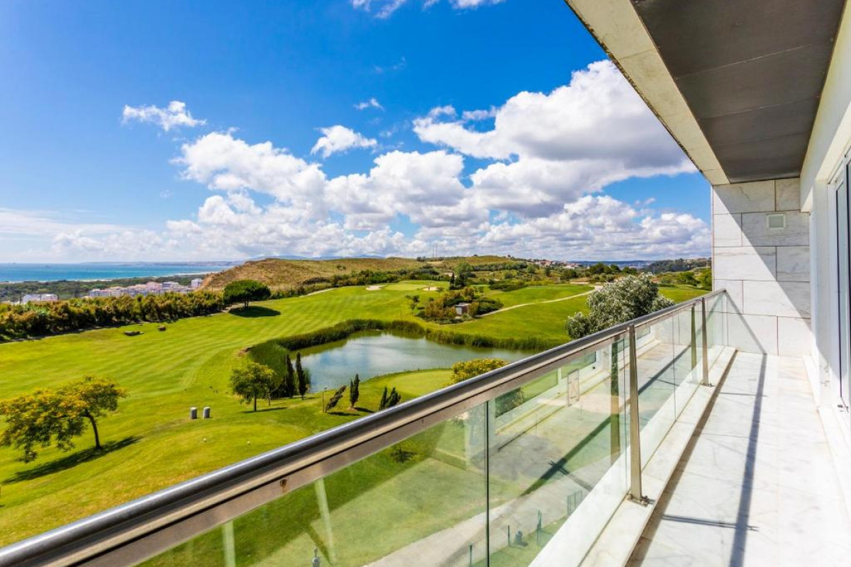 Crowne Plaza Caparica Lisbon, an IHG Hotel