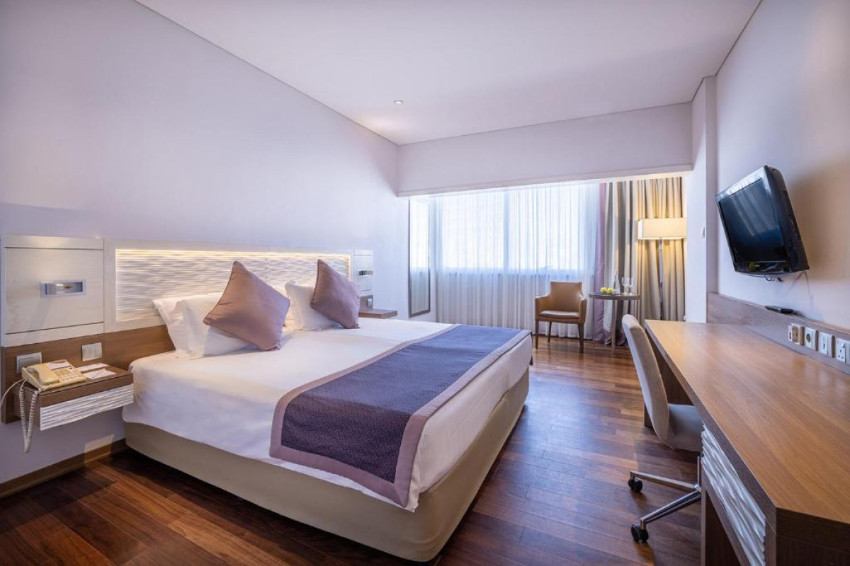 CROWNE PLAZA LIMASSOL AN IHG HOTEL