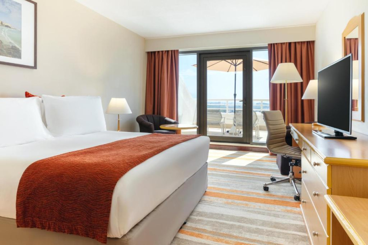 Crowne Plaza Muscat