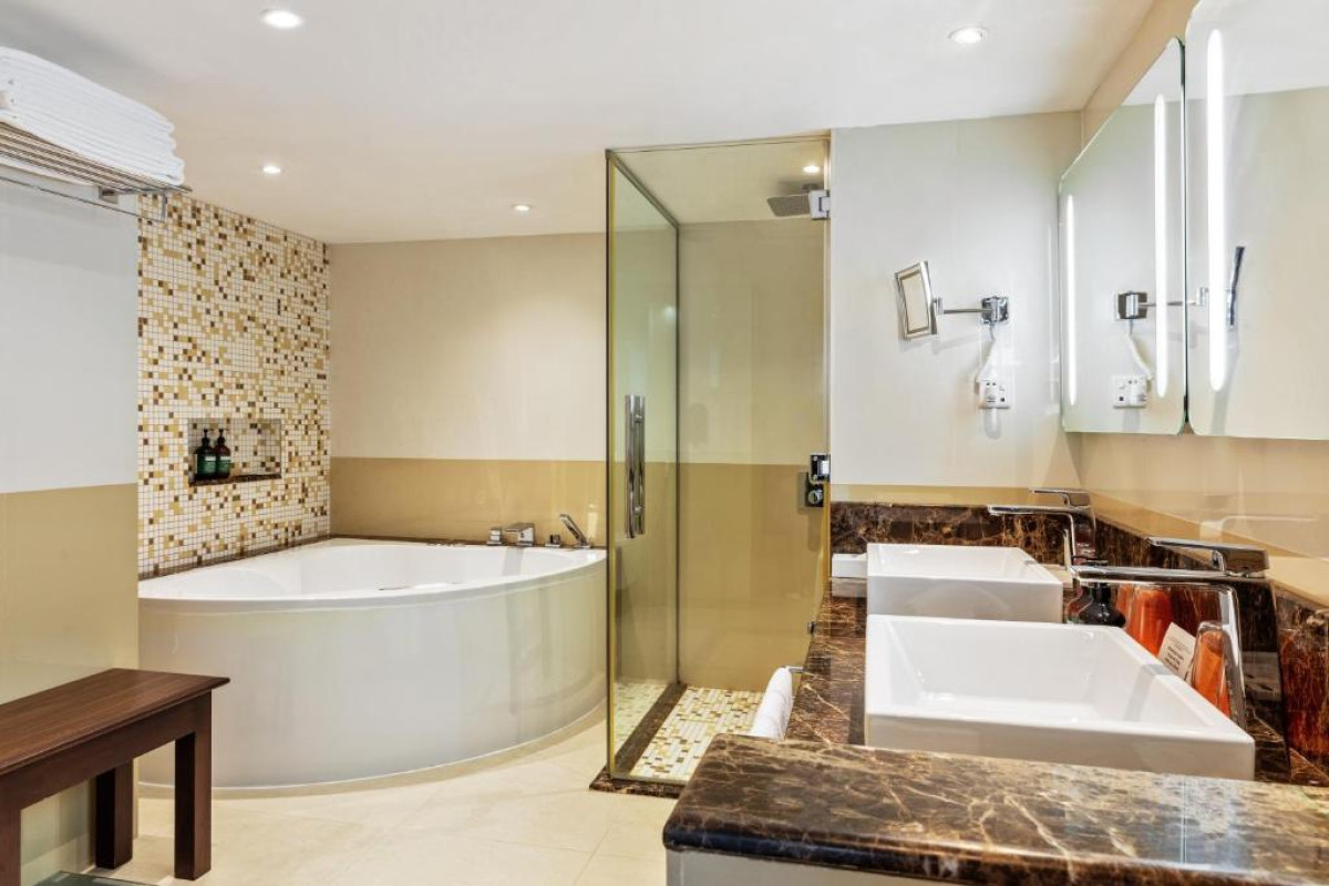 Crowne Plaza Muscat