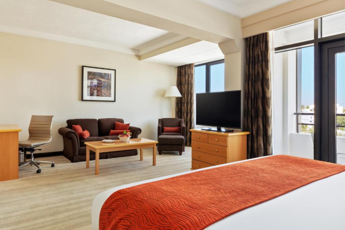 Crowne Plaza Muscat