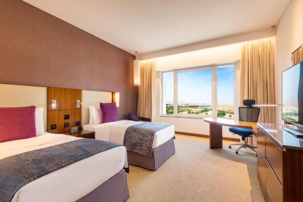 Crowne Plaza Muscat OCEC