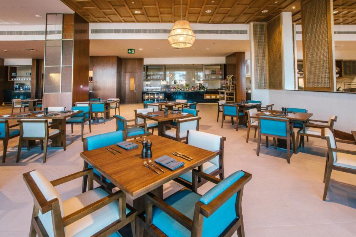 Crowne Plaza Muscat OCEC