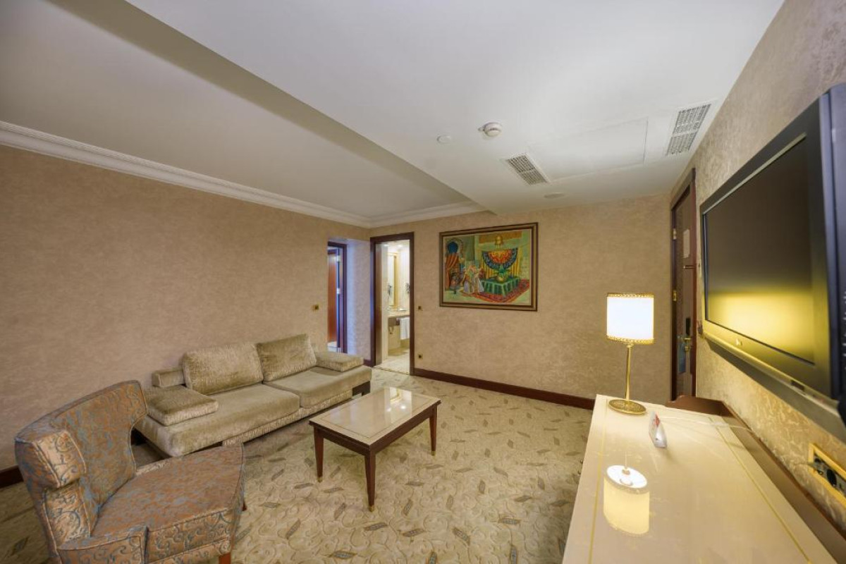 CROWNE PLAZA  OLD CITY HOTEL