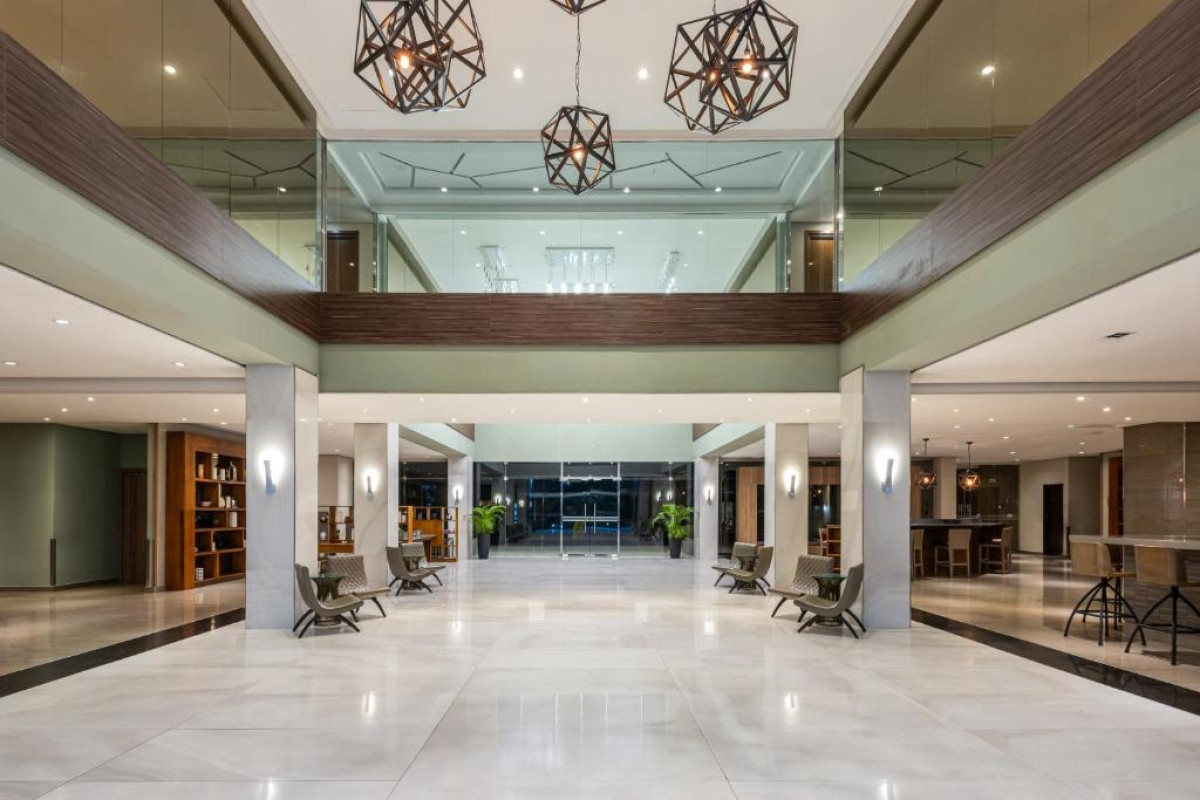 Crowne Plaza Panama Airport
