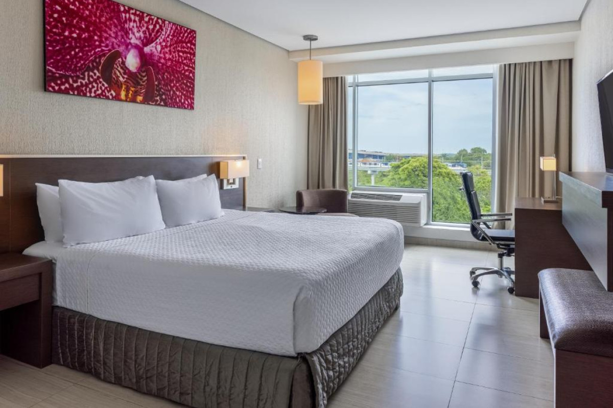 Crowne Plaza Panama Airport