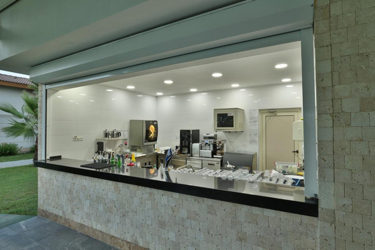 CRYSTAL BOUTIQUE