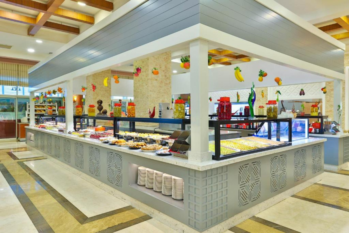 CRYSTAL DE LUXE RESORT AND SPA