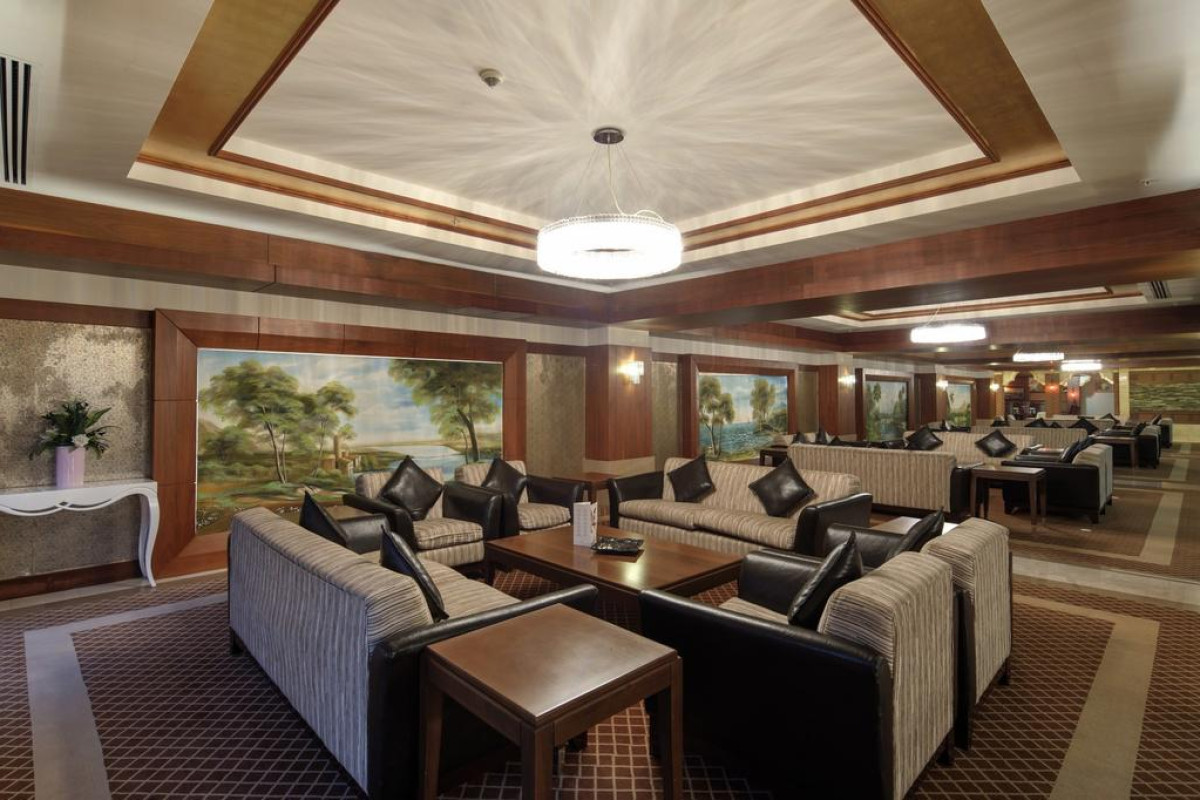 CRYSTAL FAMILY SPECIAL ROOM