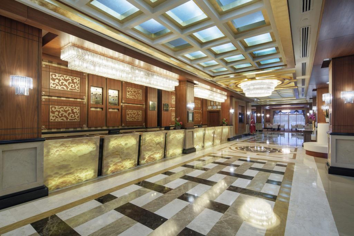 CRYSTAL FAMILY SPECIAL ROOM