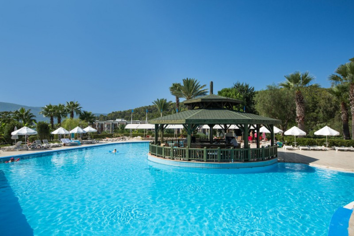 GREEN BAY RESORT