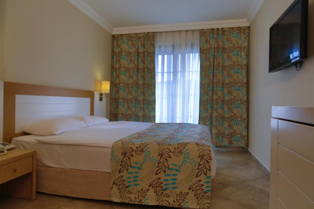 GREEN BAY RESORT