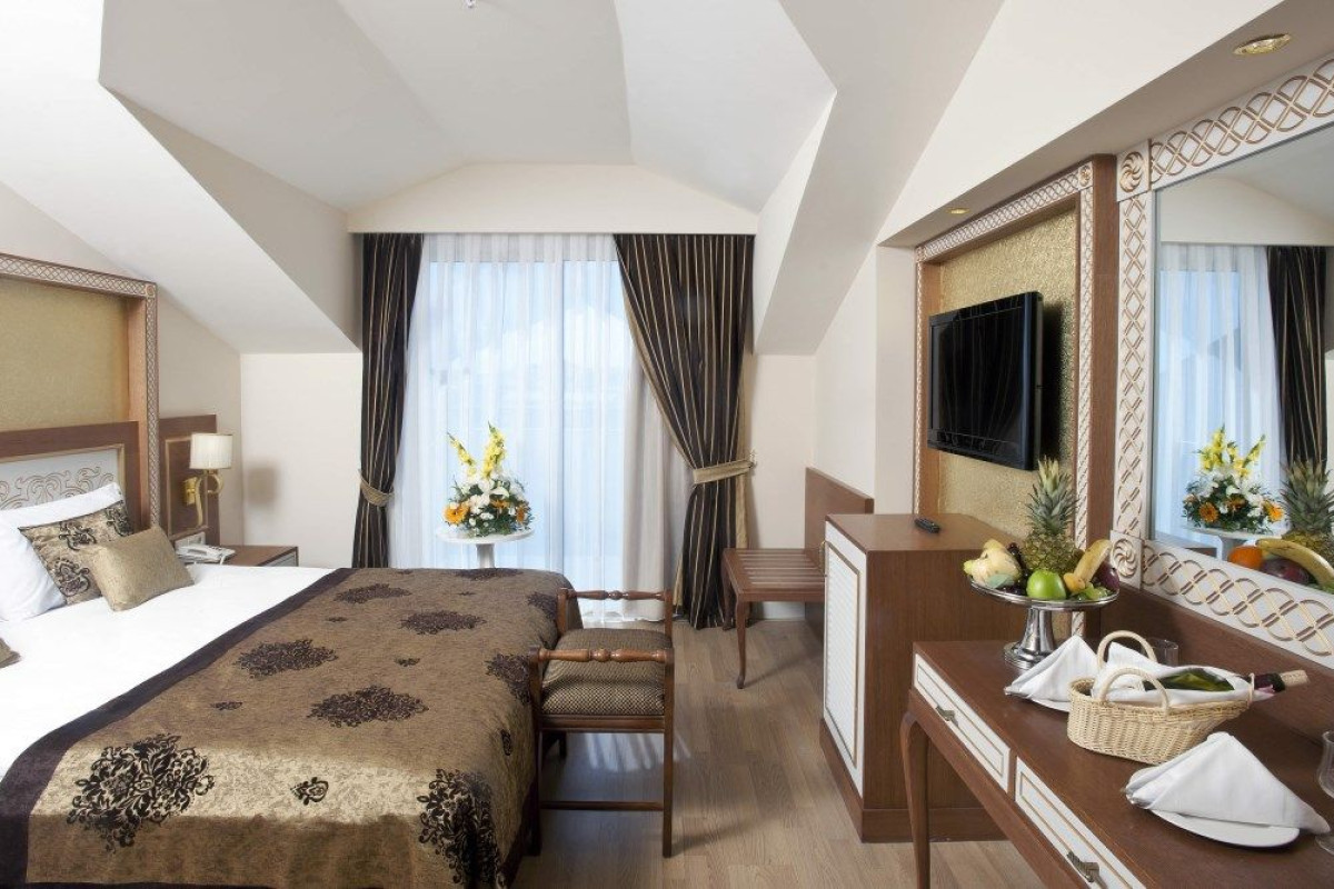 DIAMOND EXCELLENCE RESORT & SPA(EX.CRYSTAL PALACE)