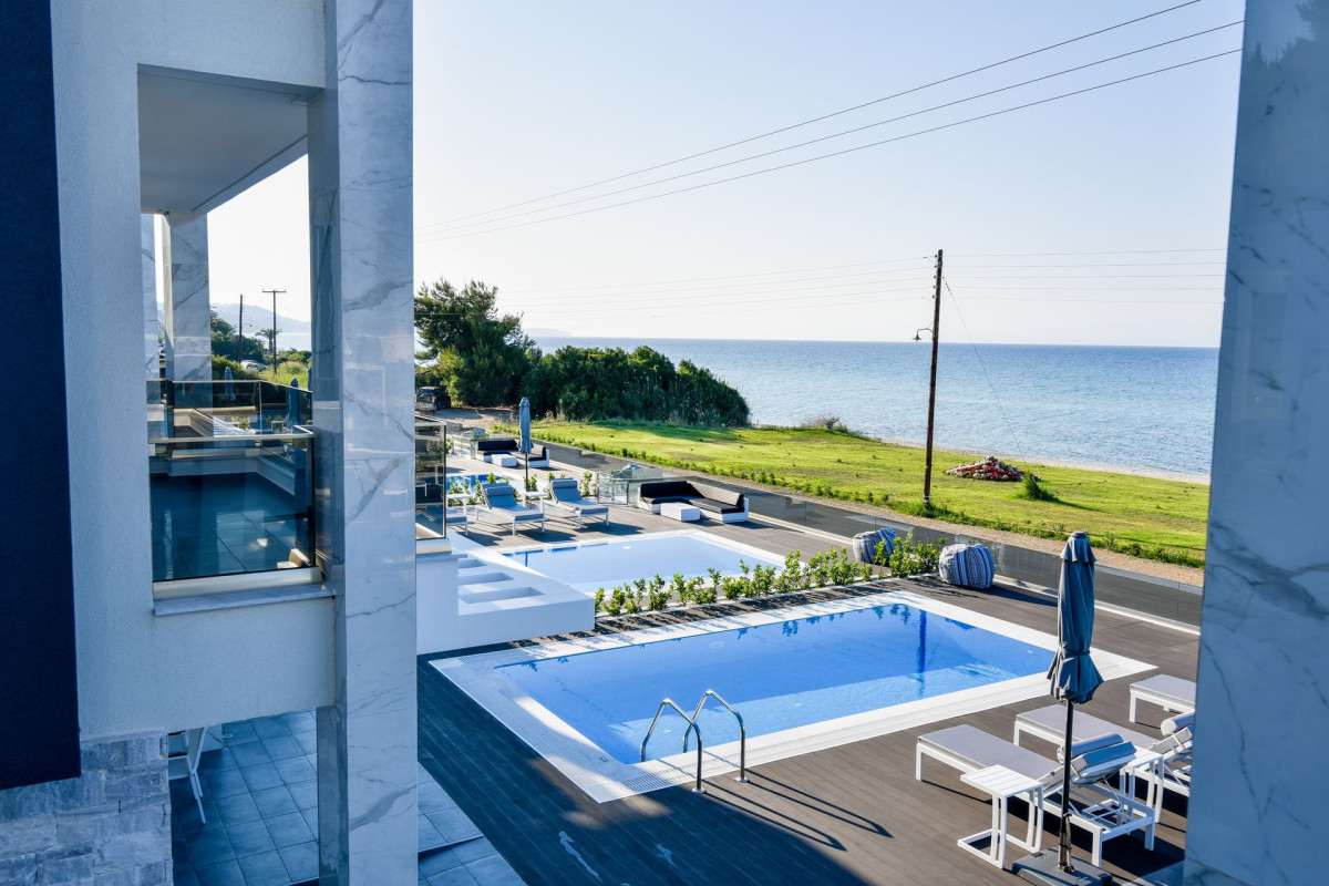 Crystal Villas and Suites