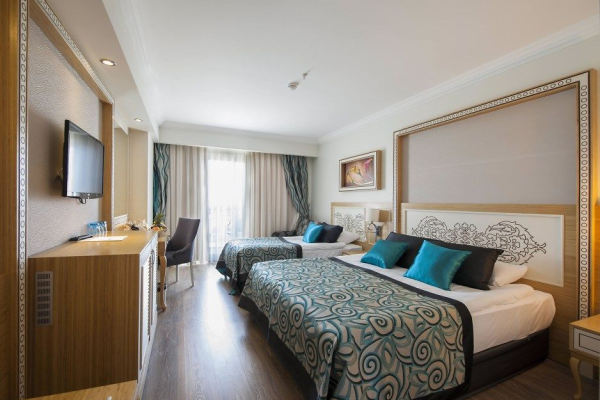 CRYSTAL WATERWORLD RESORT & SPA