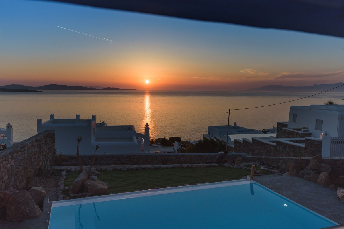 Cycladic Breeze Villa with Private Pool