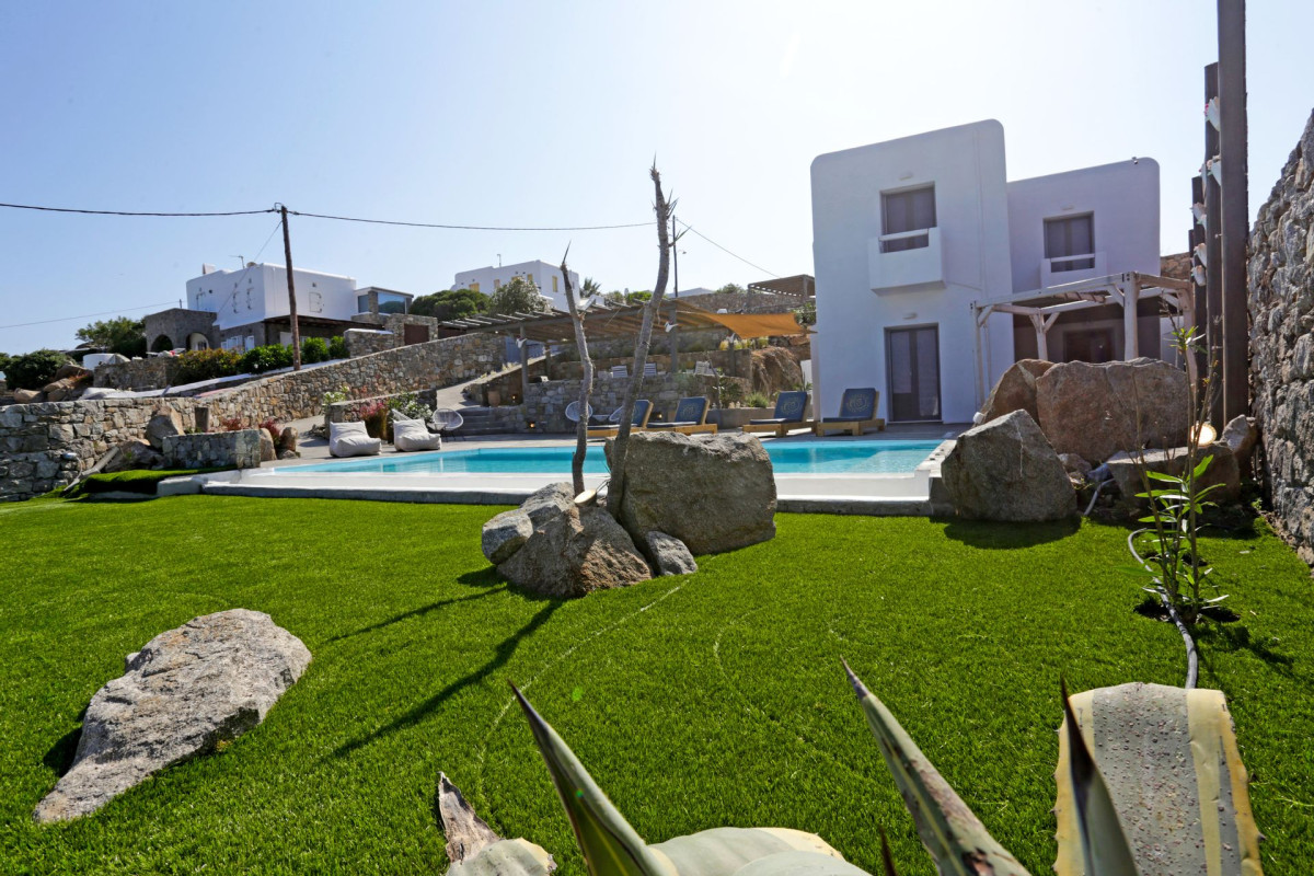 Cycladic Breeze Villa with Private Pool
