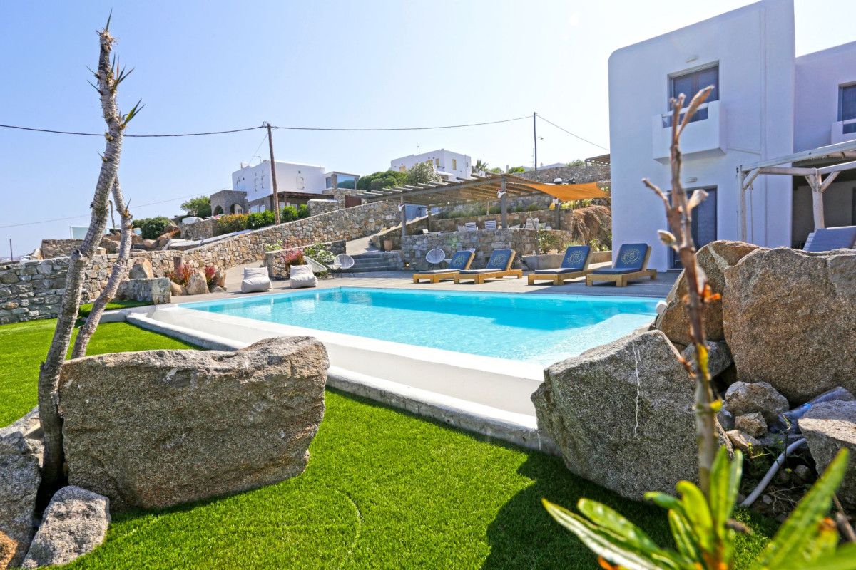 Cycladic Breeze Villa with Private Pool