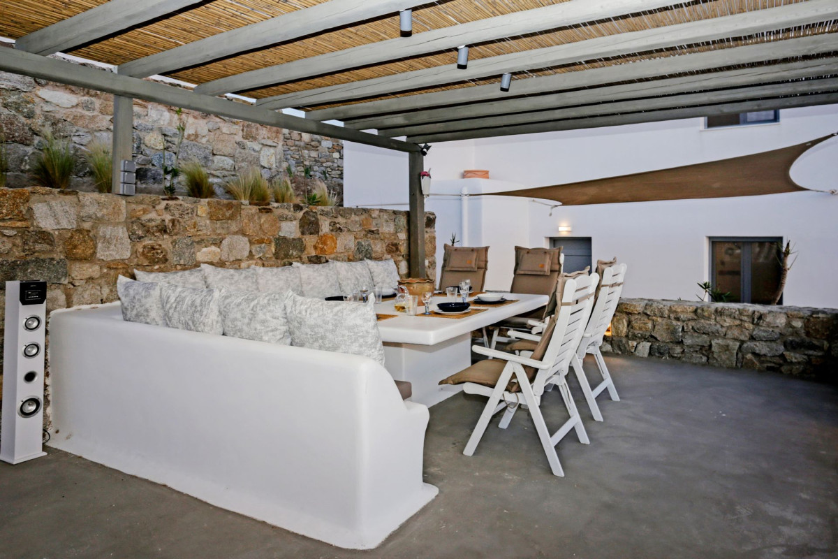 Cycladic Breeze Villa with Private Pool
