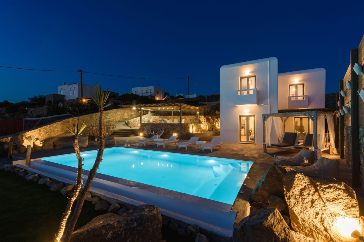 Cycladic Breeze Villa with Private Pool