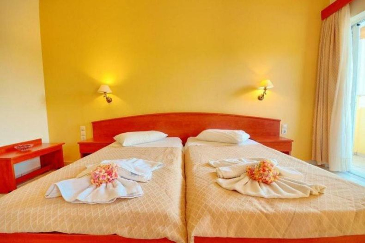 DAISY HOTEL