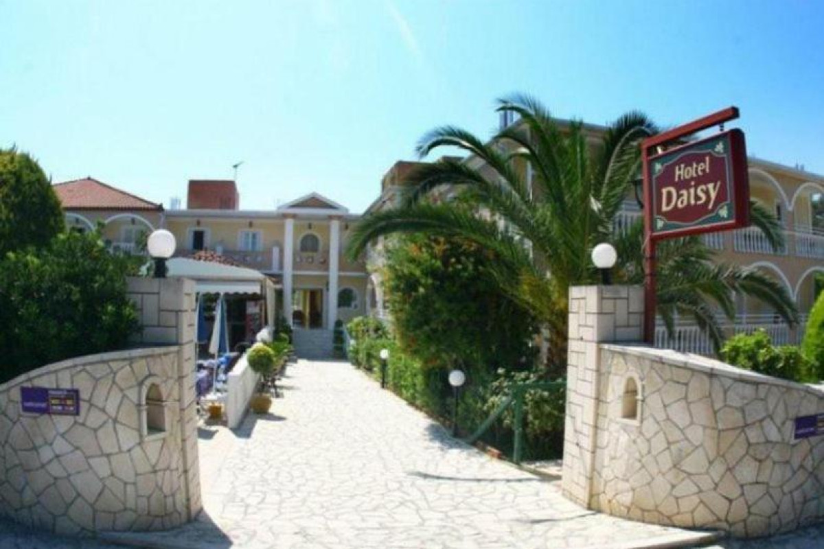 DAISY HOTEL