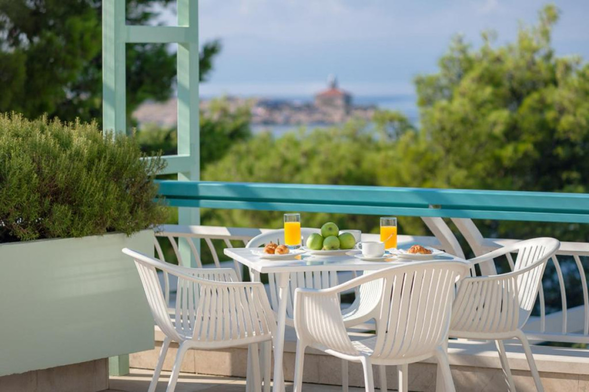 Dalmacija Sunny Hotel by Valamar