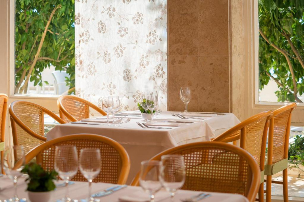Dalmacija Sunny Hotel by Valamar
