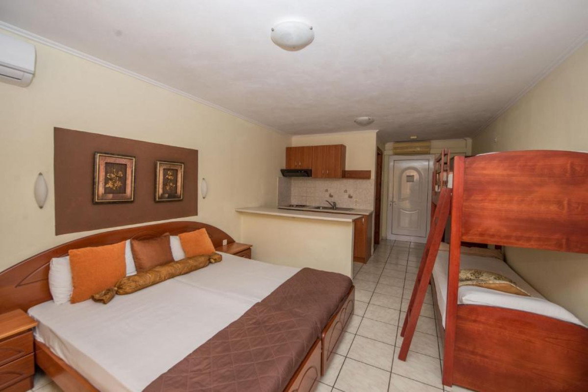 Damia Hotel