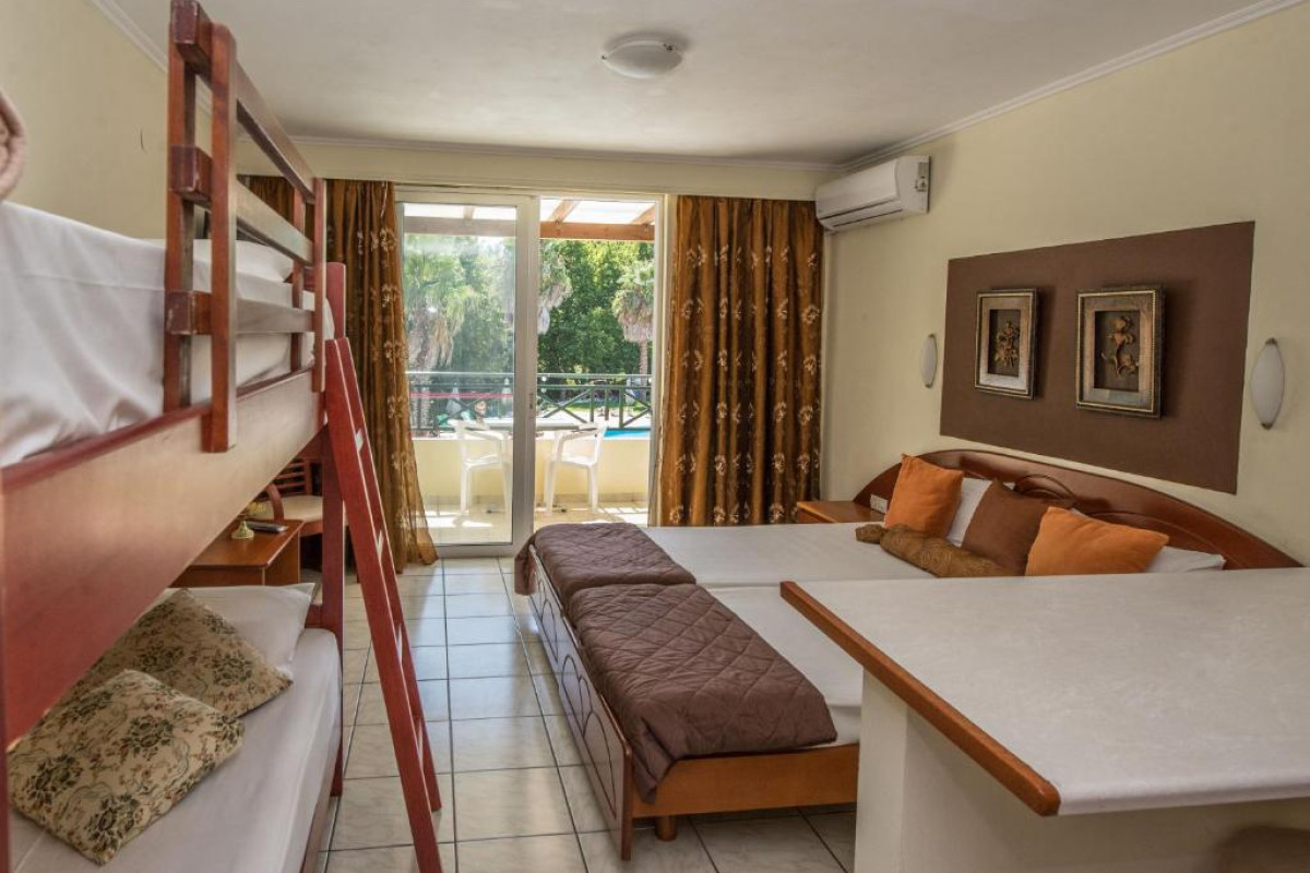 Damia Hotel