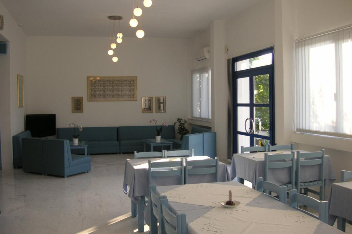 Danae Hotel