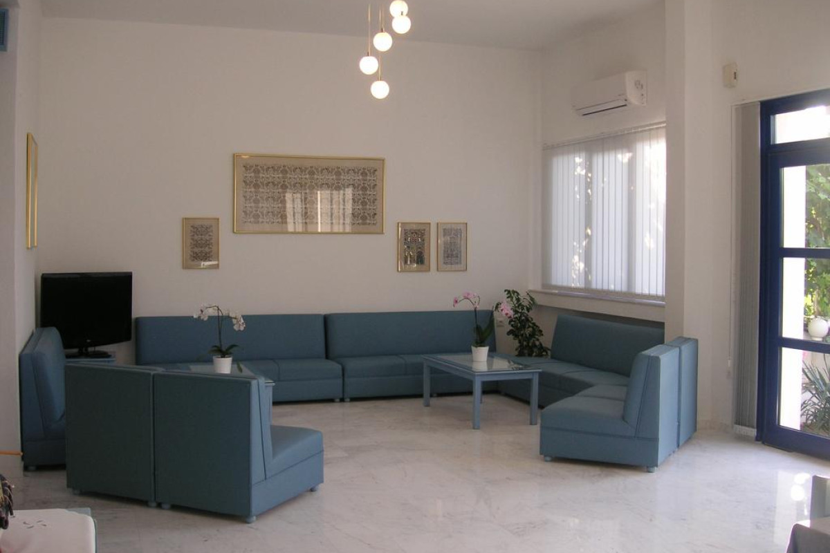 Danae Hotel